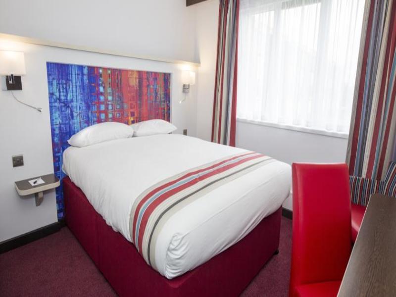 Ramada Milton Keynes Hotel Eksteriør billede