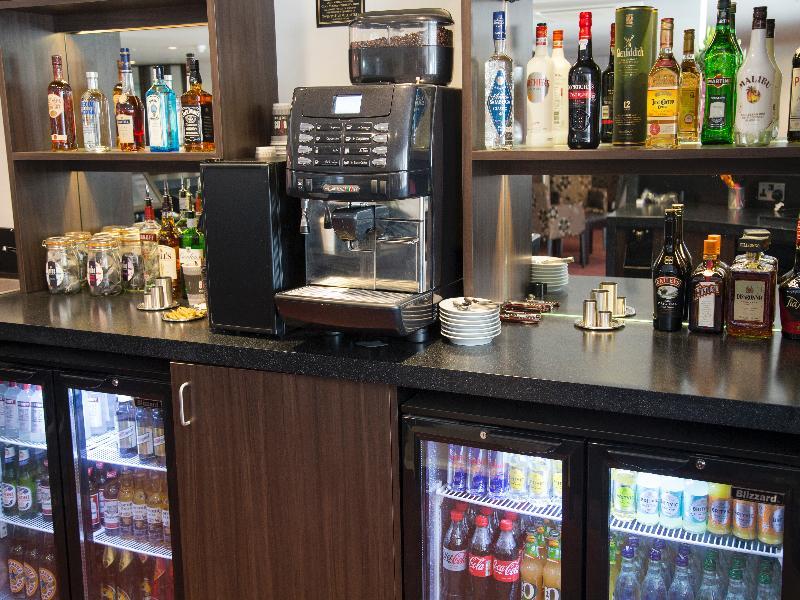 Ramada Milton Keynes Hotel Eksteriør billede