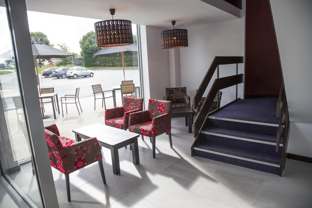 Ramada Milton Keynes Hotel Eksteriør billede