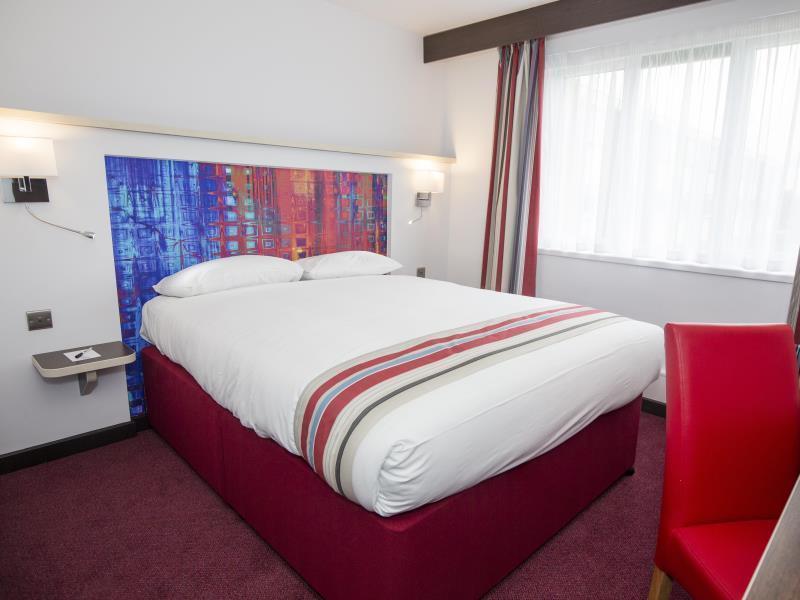 Ramada Milton Keynes Hotel Eksteriør billede